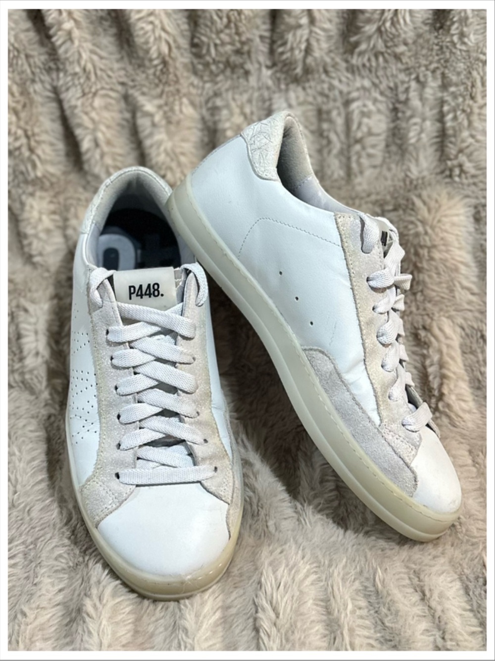 P448 White Silver Metallic Leather Sneakers ~ Size EU 39/US 9 ~ Item #SN410